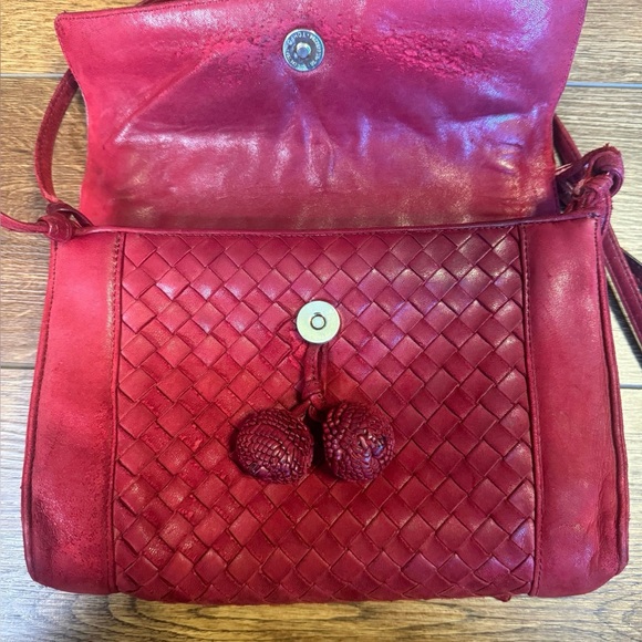 *Rare* Bottega Veneta Cross Body in Red❤️ INSANE PRICE